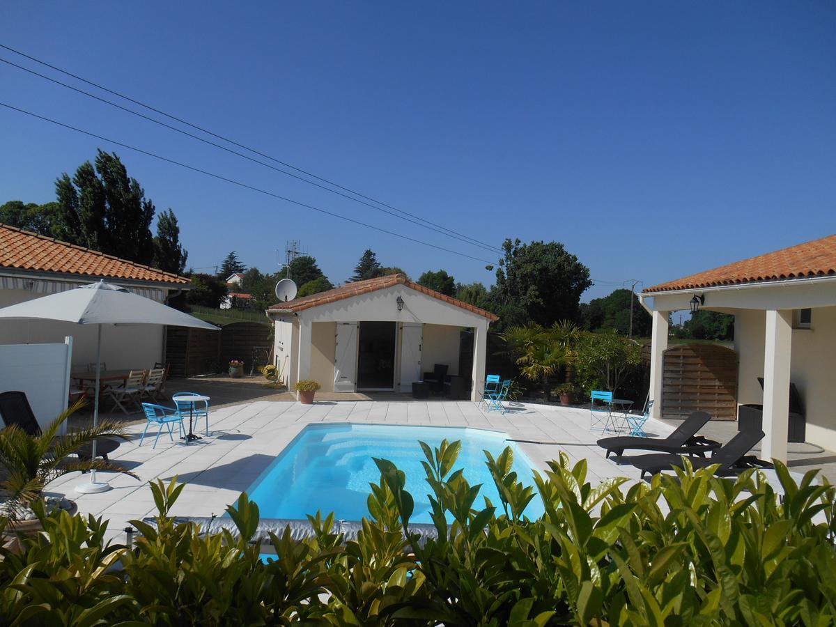 La Cozy Bed & Breakfast Cozes Exterior photo